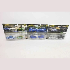 Mattel Hot Wheels Premium komplektas 2 pojazdów 2004 Volkswagen Golf R32 Volkswagen Golf MK7