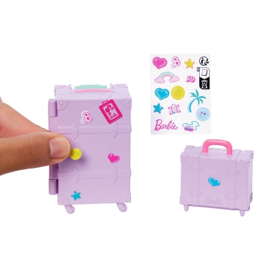 Barbie Limitless Adventures, Malibu doll – 5
