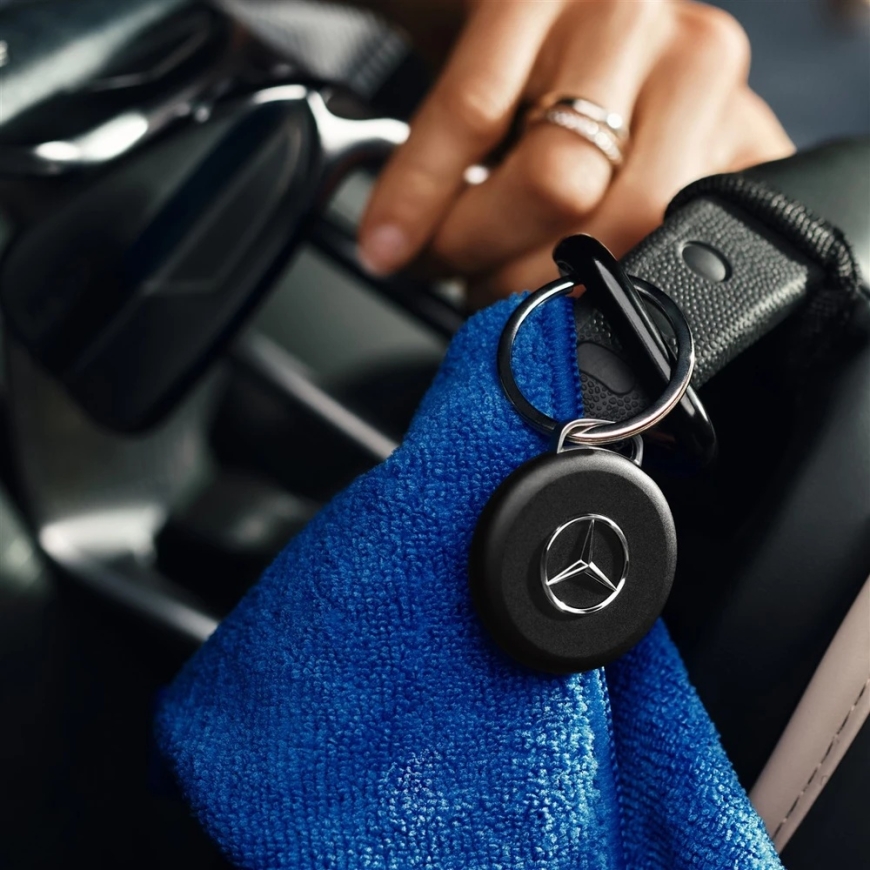 Chipolo LOOP Mercedes – įkraunamas "Bluetooth" sekiklis su silikonine kilpele, skirtas iOS ir Android, juodas – 2