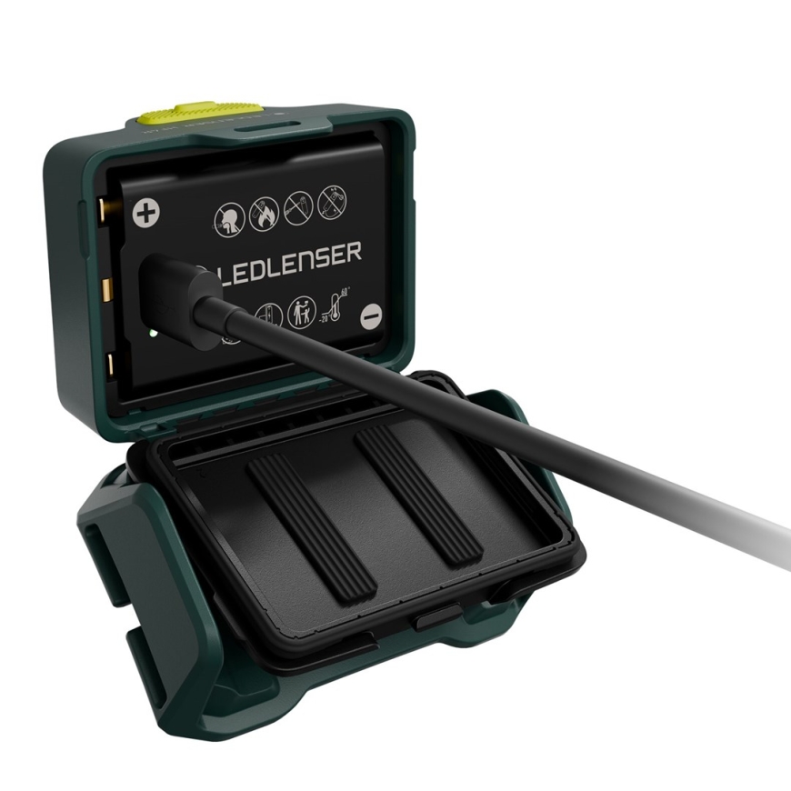 Ledlenser HF4R pealamp metsarohelises – 4