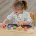 Medinė dėlionė MASTERKIDZ skaičiai, spalvos ir daržovės Medinė dėlionė MASTERKIDZ skaičiai, spalvos ir daržovės