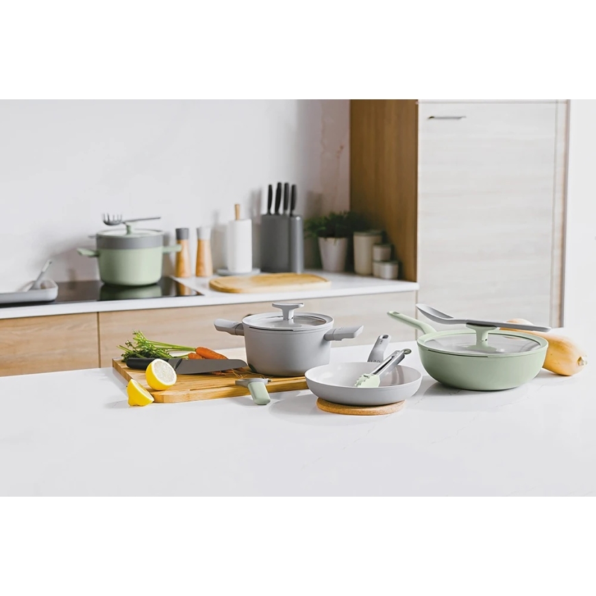 Сковорода для омлета Berghoff Balance Sage с антипригарным покрытием 25 см – 3