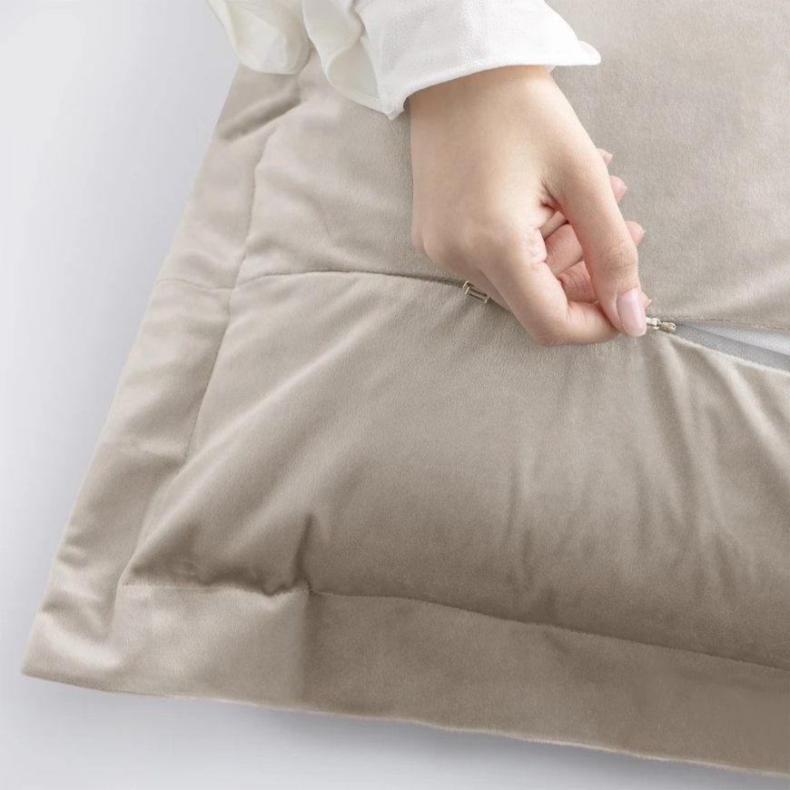Велюровый чехол для подушки AmeliaHome 45 × 45 см, песочного цвета – 3