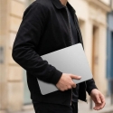 AmazingThing Titan cietā apvalka maciņš MacBook Air M5 16" - Caurspīdīgs