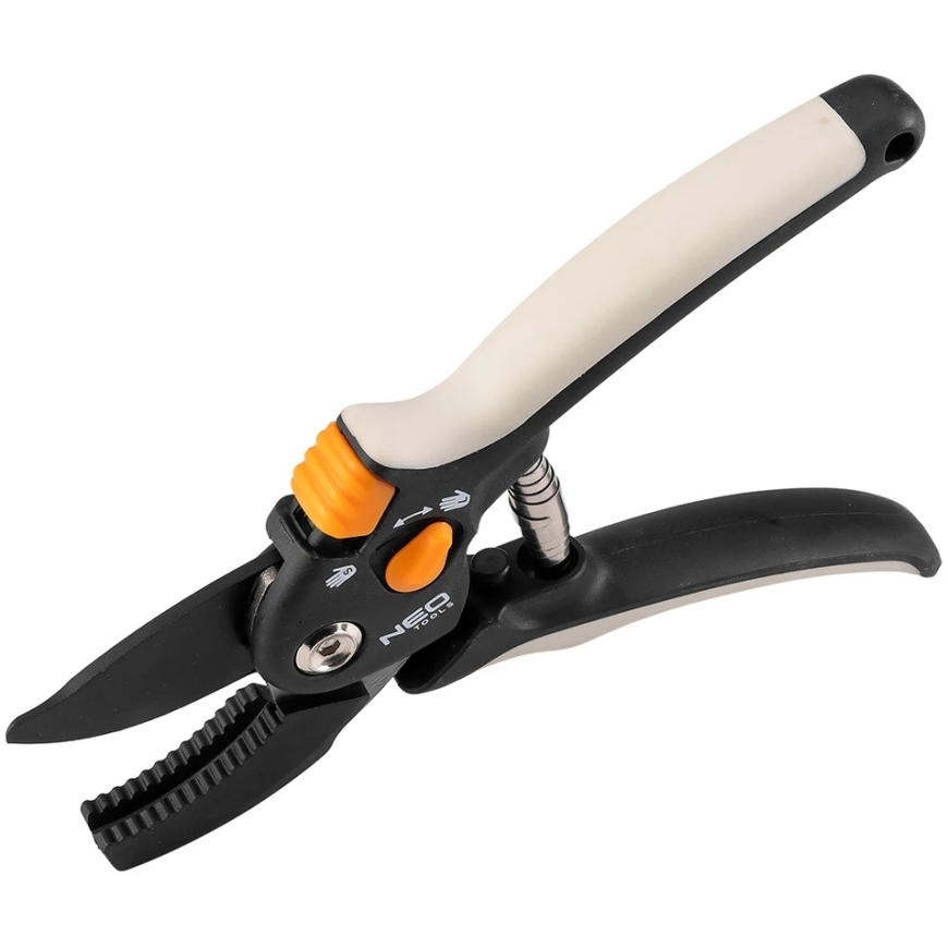 Front shears pruner 200 mm, cutting range up to 18 mm, adjustable distance between the blades. – 4