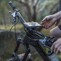Quad Lock Poncho -kotelo iPhone XR:lle