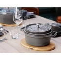 STAUB LA COCOTTE Puodas żeliwny apvalus 1.2 ltr, grafito STAUB LA COCOTTE Puodas żeliwny apvalus 1.2 ltr, grafito