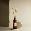 Ароматический диффузор с палочками The Olphactory Radiant Spiced Tangerine, 500 мл Ароматический диффузор с палочками The Olphactory Radiant Spiced Tangerine, 500 мл