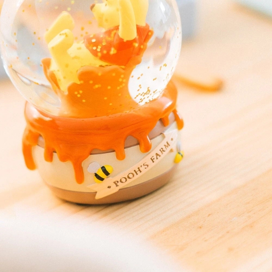 ERIK Varlinin Puko glass snow globe in a gift box – 5