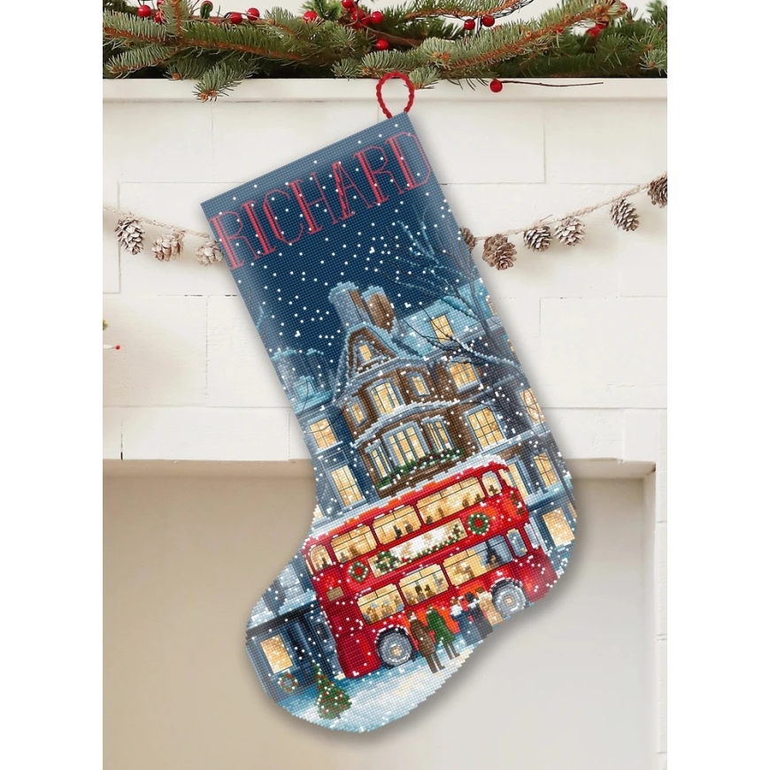 Letistitch Izšūšanas komplekts Ziemassvētku zeķe "Londonas autobuss" 23x30 cm – 2