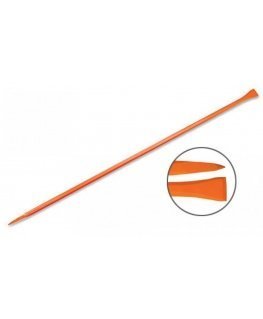 Truper San Angelo straight crowbar 7.2kg, 25x1750mm. One end is pointed, the other is 72mm wide flat. Hexagonal rod, hardened st