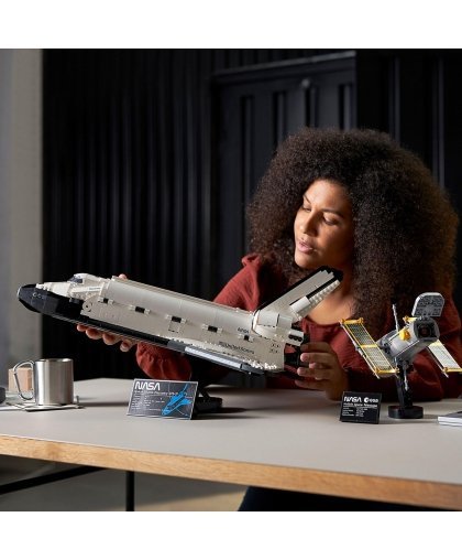 LEGO 10283 - Nasan Discovery-avaruussukkula – 9