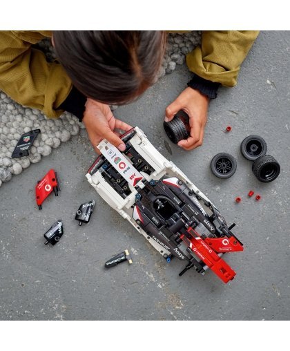 LEGO® Technic ™ Formula E® Porsche 99X Electric (42137) Racing Car – 9