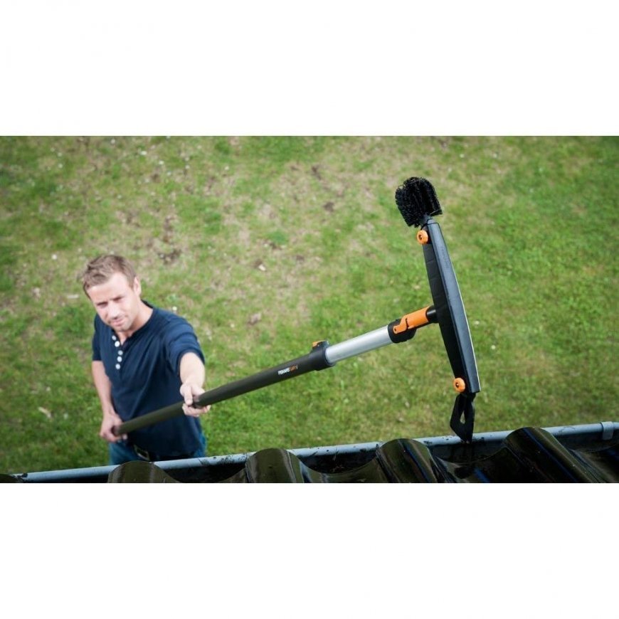 Fiskars QuikFit latakų valytuvas su teleskopiniu kotu – 4