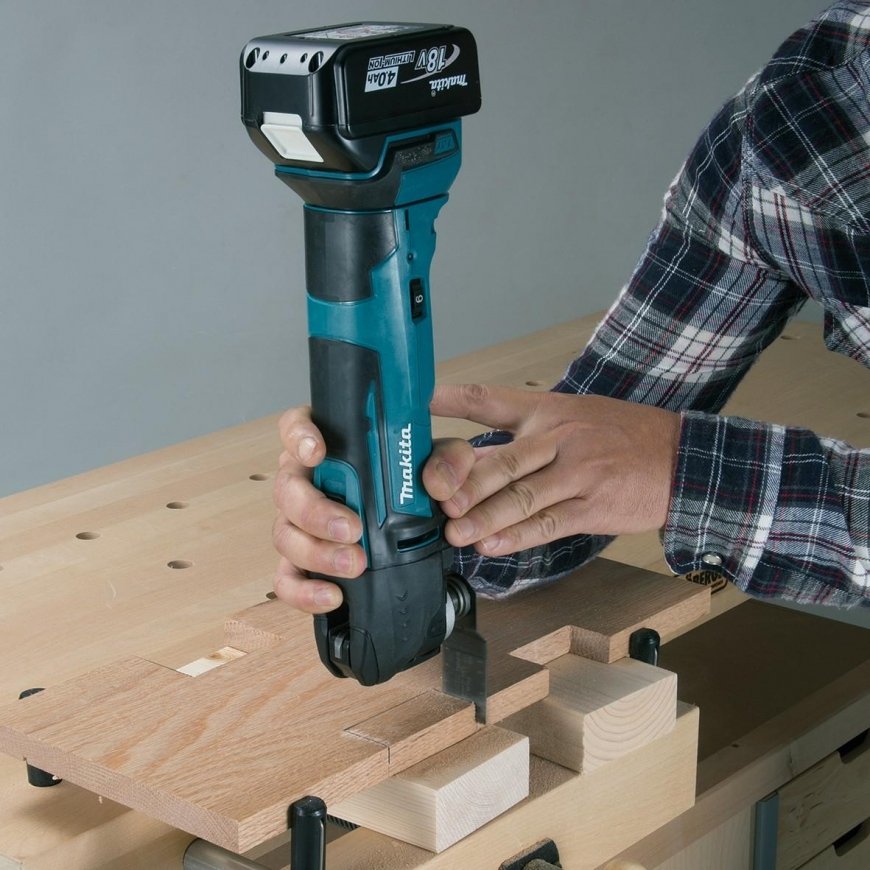 Makita DTM51ZJX1 Cordless universal pendulum tool 18V 6000-20000 movements per min, amplitude 3.2° t – 4