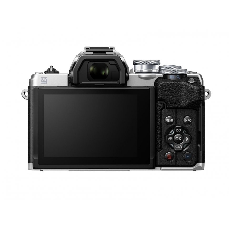 Olympus OM-D E‑M10 Mark IV + ED 14-42mm + ED 40-150mm – 2