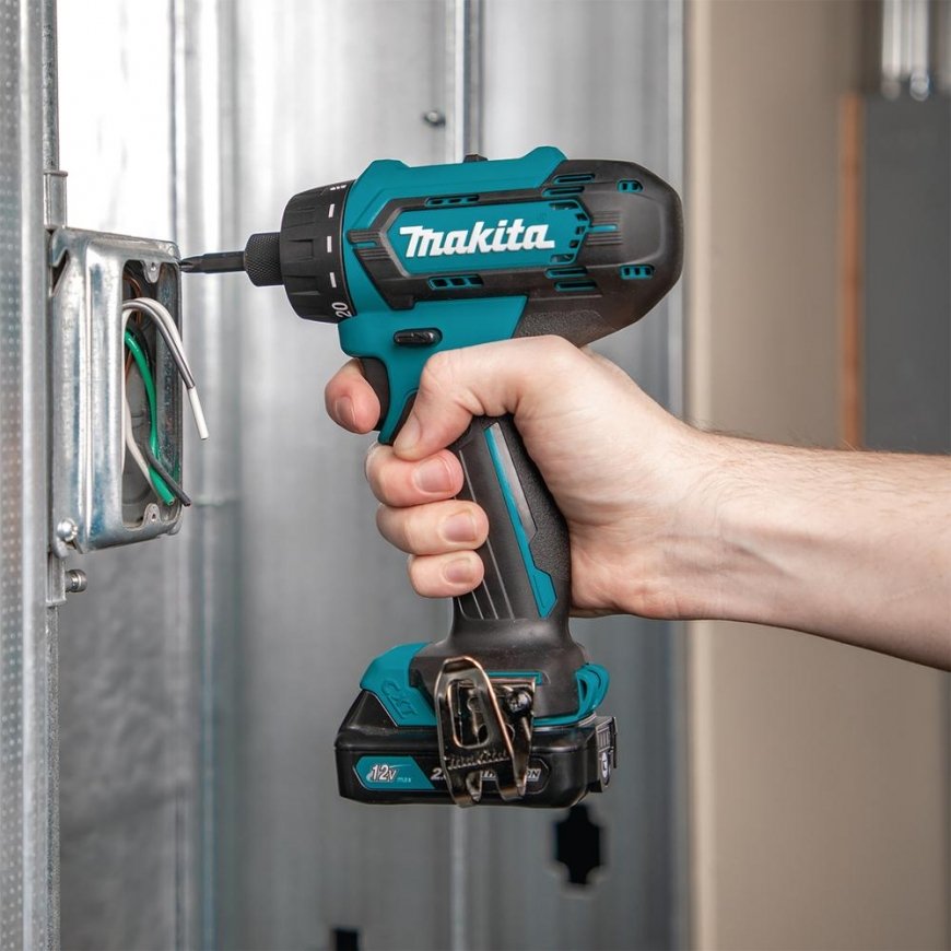 Makita DF033DWAE Akumuliatorinis gręžtuvas, 12V MAX, 2x2,0 Ah Li-ion 30/14 Nm, 0,88kg, 1/4", LED 2-s – 3