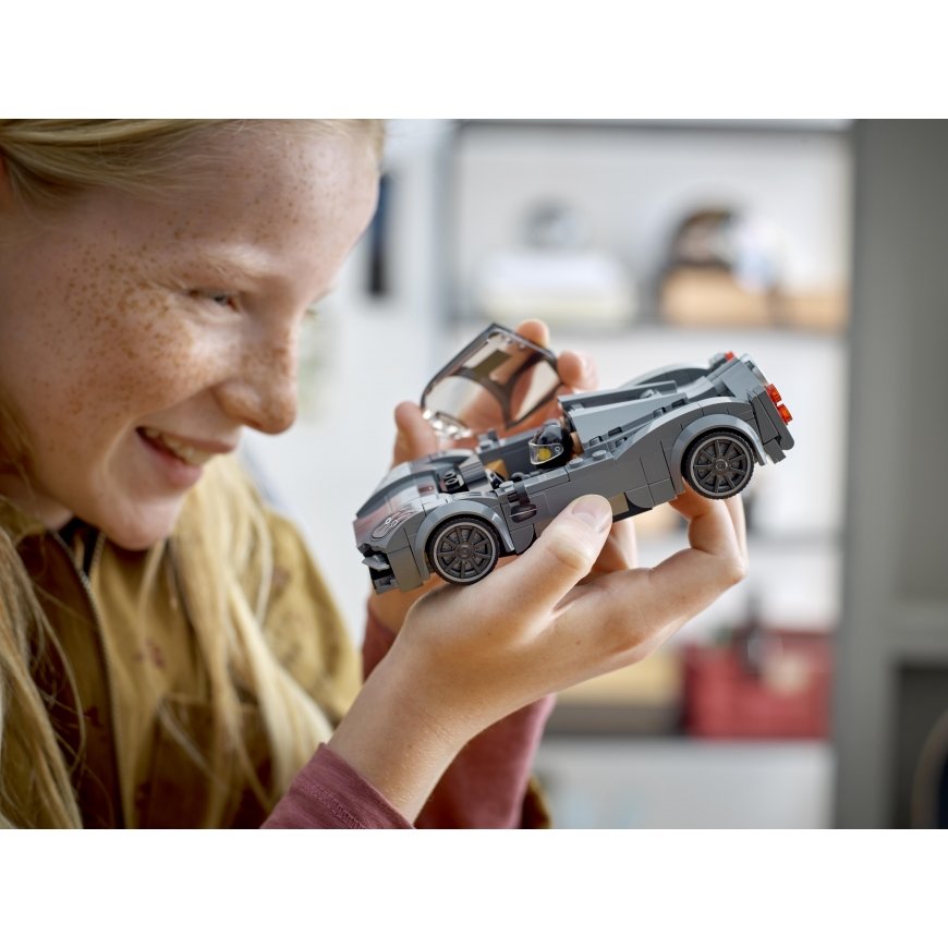 LEGO® Speed Champions Pagani Utopia (76915) – 8