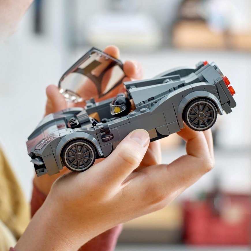 LEGO® Speed Champions Pagani Utopia (76915) – 15