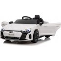 Audi RS e-tron GT -sähköauto, valkoinen