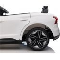 Audi RS e-tron GT -sähköauto, valkoinen
