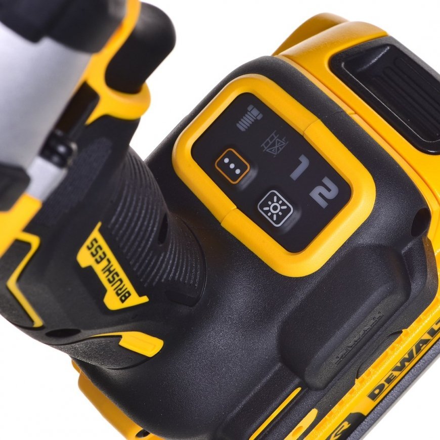Klucz udarowy 1/2" 18V 2x2,0Ah DCF921D2T DEWALT – 5