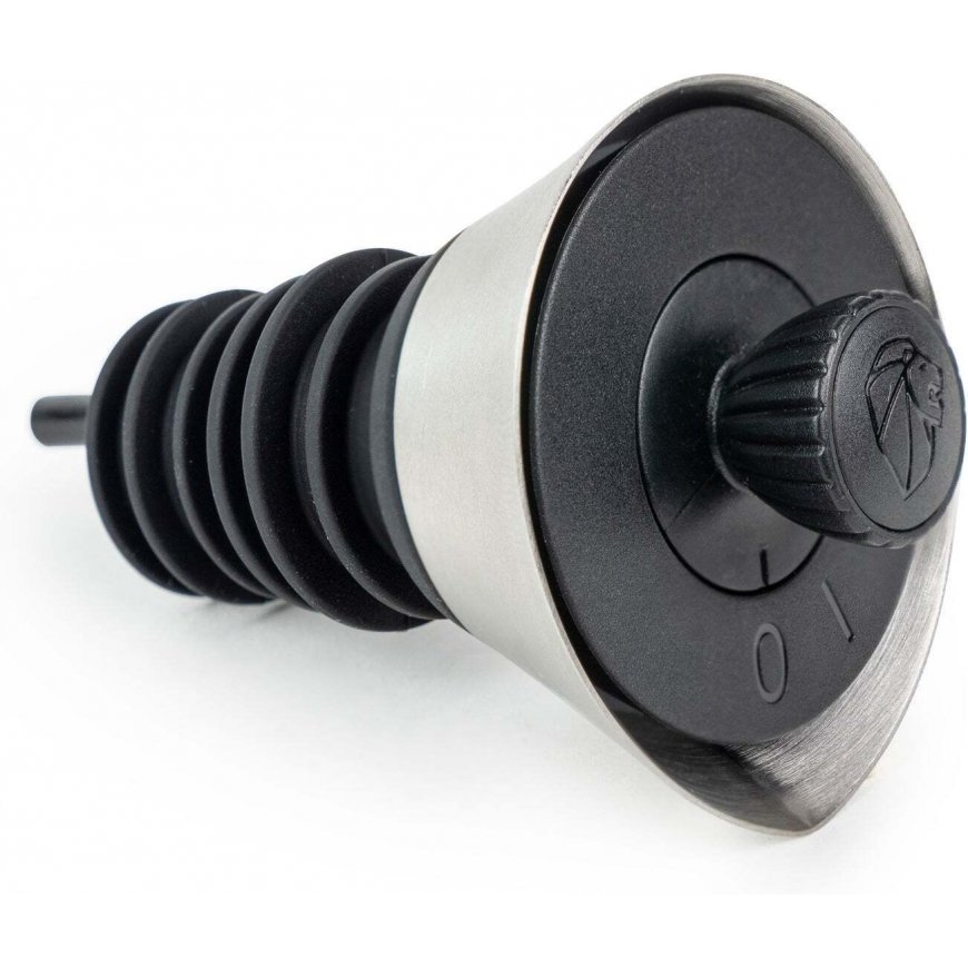 Peugeot Ciro pouring spout for oil bottles