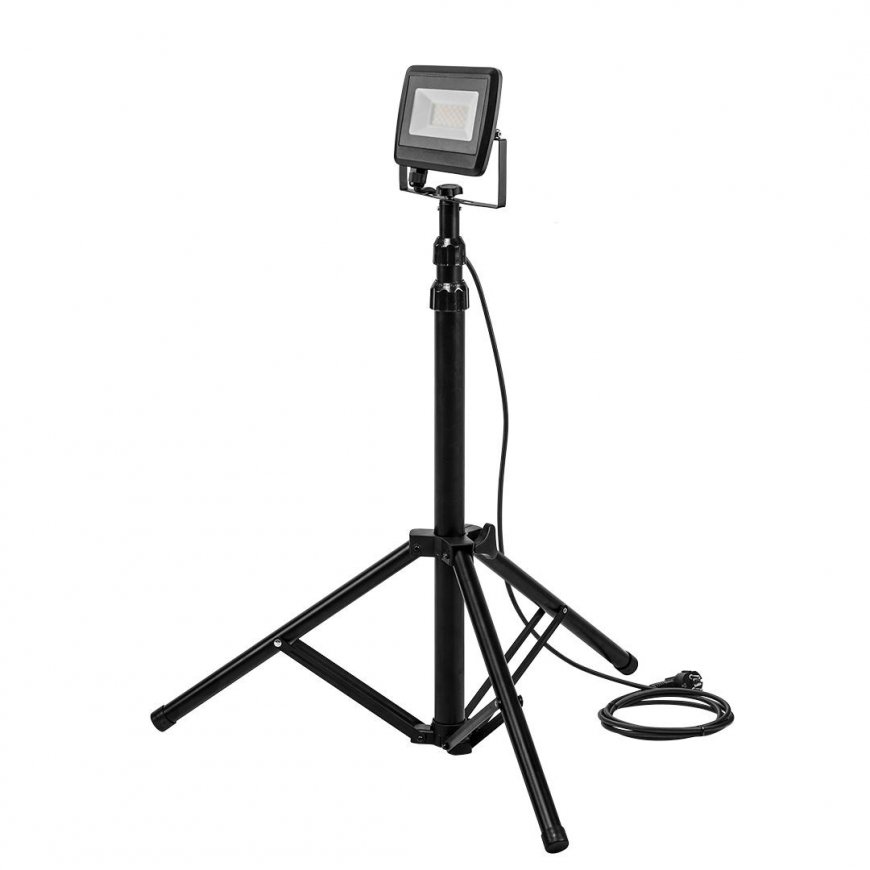 „Neo Spotlight“ (vienas 30 W SMD LED 2700 lm prožektorius ant 1,8 m trikojo) – 2