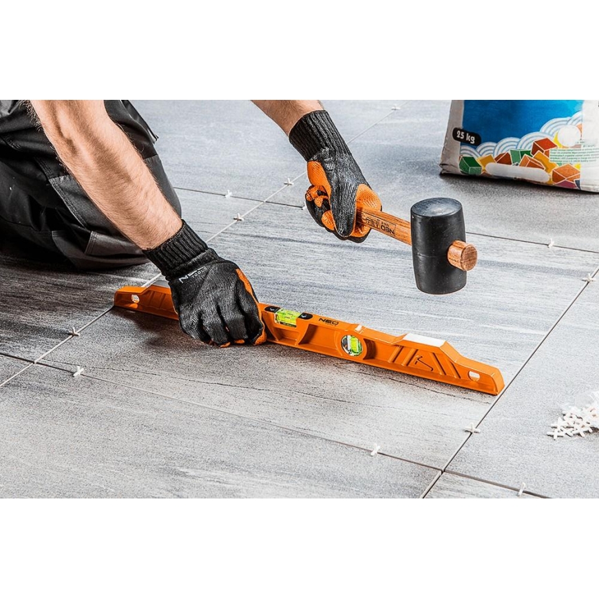 Neo guminis plaktukas su medine rankena 1,2kg 380 mm (25-054) – 5