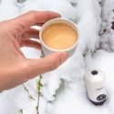 Gertuvė WACACO NANOPRESSO CHILL Baltas rankinis maltos kavos aparatas su dėklu, balta Gertuvė WACACO NANOPRESSO CHILL Baltas rankinis maltos kavos aparatas su dėklu, balta