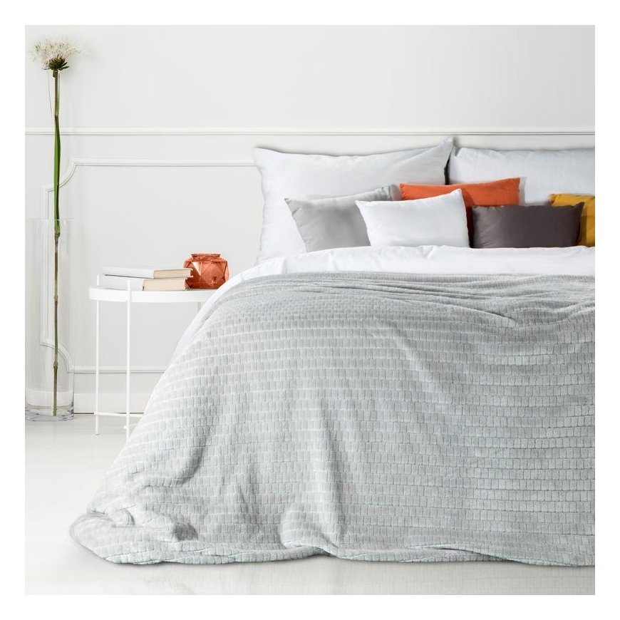 Eurofirany DESIGN 91 CINDY2 Minkštas ir švelnus pledas su įspaustu kubelių raštu, 170X210 cm, spalva: pelenų – 3