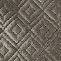 Eurofirany ARIEL/3 Lovatiesė iš švelnaus aksomo su švelniu blizgesiu, dygsniuota karšto spaudimo (hot press) metodu geometriniu Eurofirany ARIEL/3 Lovatiesė iš švelnaus aksomo su švelniu blizgesiu, dygsniuota karšto spaudimo (hot press) metodu geometriniu