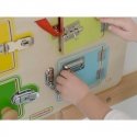 Medinė sieninė lenta Mokymasis atidaryti spynas - 6 Masterkidz seifai Medinė sieninė lenta Mokymasis atidaryti spynas - 6 Masterkidz seifai