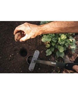 Fiskars Ergo ergonomic tool for planting bulbs