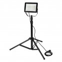 Neo Pavienis priekinis žibintas, 100W su SDD LED 8500 lm ant 1,8 m statmens Neo Pavienis priekinis žibintas, 100W su SDD LED 8500 lm ant 1,8 m statmens