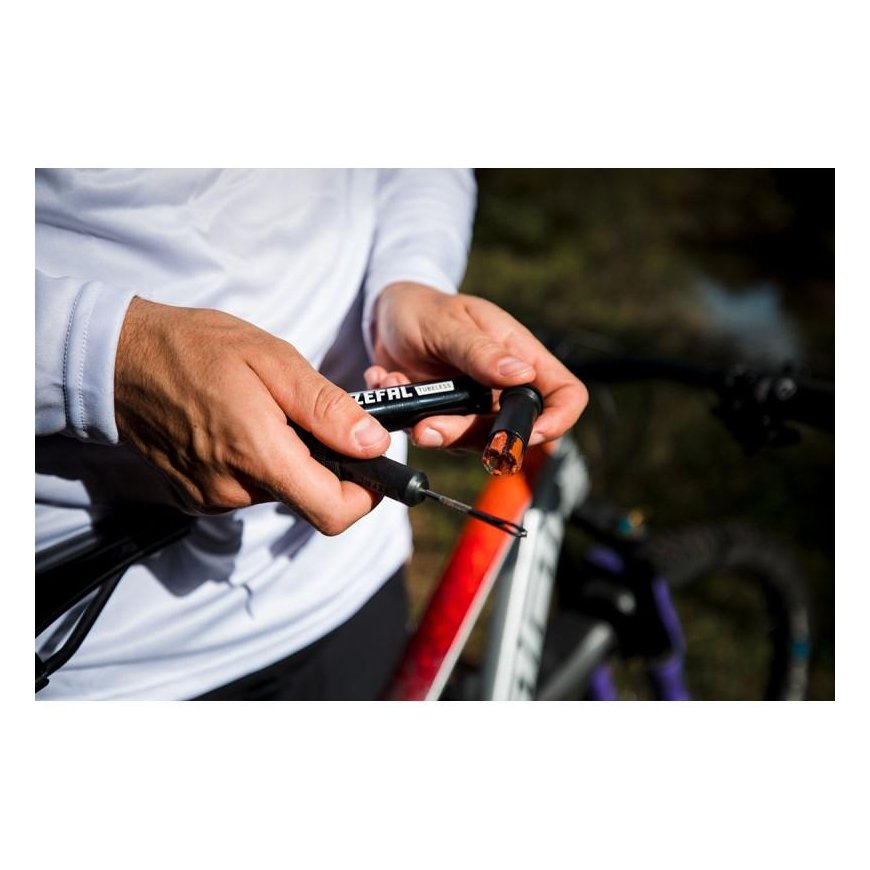 ZEFAL TUBELESS REPAIR KIT - Black TUBE W CLIP male. tool set – 5