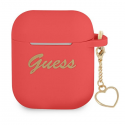 Ausinės Guess apsauginis dėklas, silikoninis žavesio širdis, skirtas AirPods, raudonas Ausinės Guess apsauginis dėklas, silikoninis žavesio širdis, skirtas AirPods, raudonas