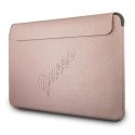 Guess Sleeve GUCS13PUSASPI 13" rožinė/rožinė Saffiano Script Guess Sleeve GUCS13PUSASPI 13" rožinė/rožinė Saffiano Script