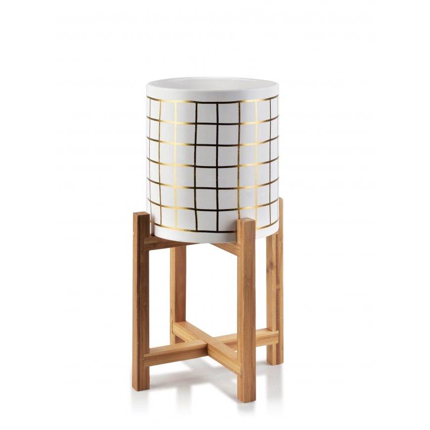 Mondex AVA pot on a stand