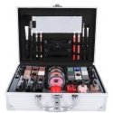 2K Games 2K All About Beauty Train Case Set of cosmetics Full makeup palette 60.2g 2K Games 2K All About Beauty Train Case Set of cosmetics Full makeup palette 60.2g