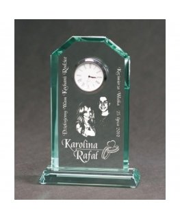 Tryumf Engraved glass trophy with case