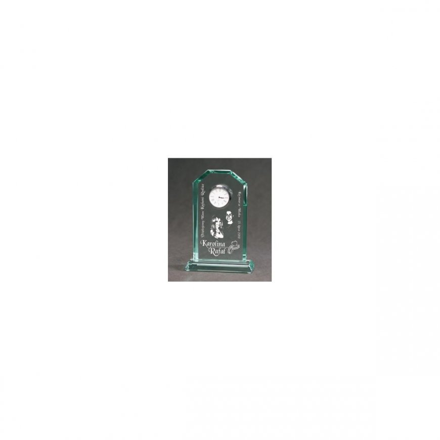 Tryumf Engraved glass trophy with case – 2