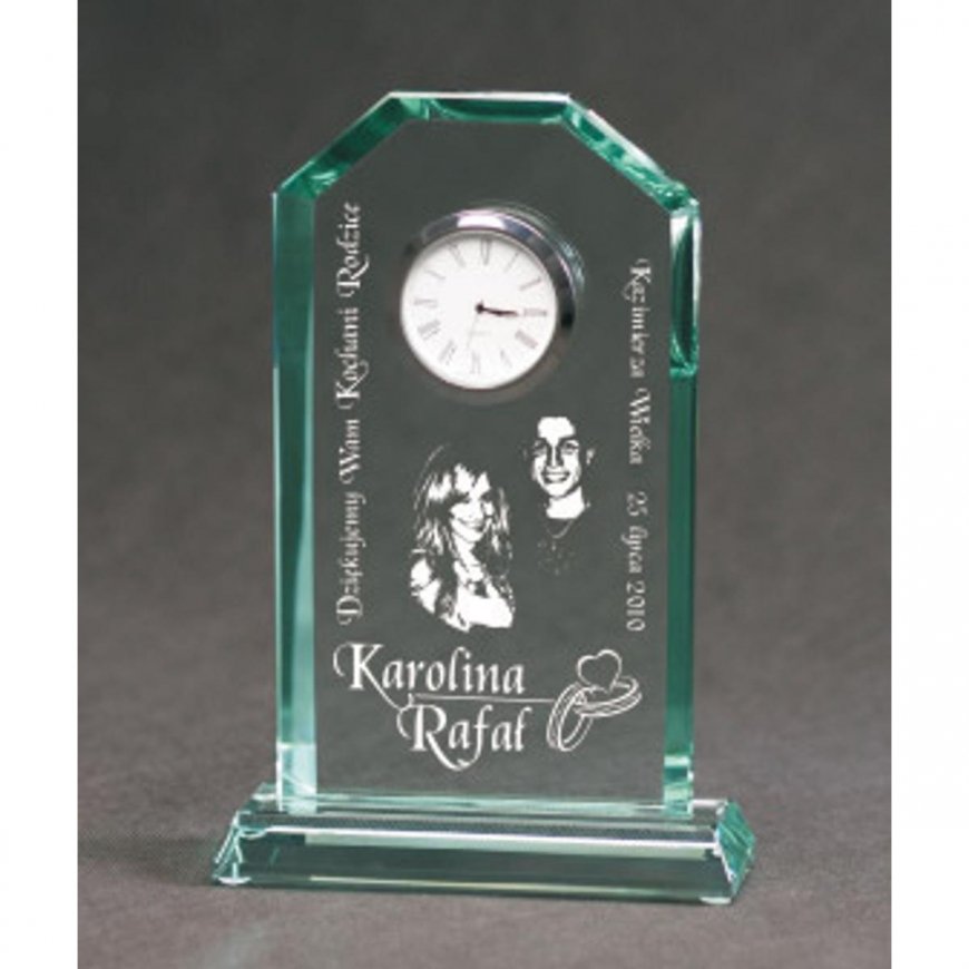 Tryumf Engraved glass trophy with case – 4