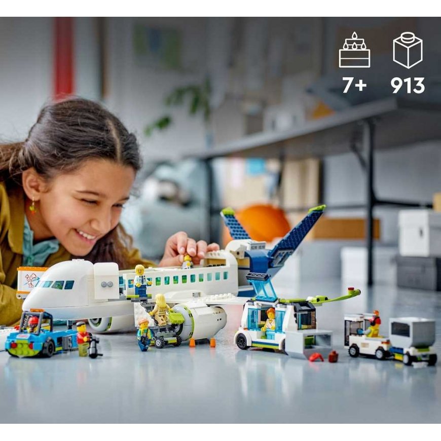 LEGO® City Klocki Samolot pasażerski 60367 – 4