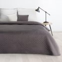 Eurofirany DESIGN 91 BONI / 5 Lovatiesė su karšto spaudimo technika įspaustu skiautinių motyvu, 220X240 cm, spalva: grafito Lova