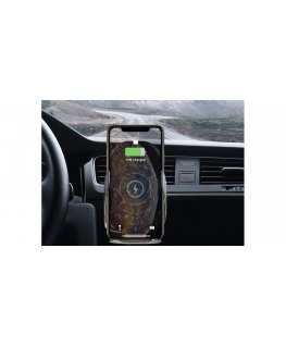 TechniSat SmartCharge 3 car mount off the counter