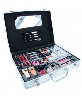2K Games 2K Beauty Unlimited Train Case