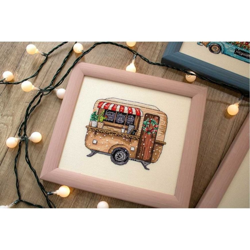 luca S Happy Holidays SLETIL8001 – 2