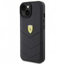 Ferrari Quilted Metal Logo Back Case Защитный Чехол для Apple iPhone 15 Ferrari Quilted Metal Logo Back Case Защитный Чехол для Apple iPhone 15