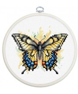luca S Suskaičiuotas dygsnio kryželiu rinkinys su lanku, įtrauktas „Kregždučių drugelis“ 9x8 cm SBC101